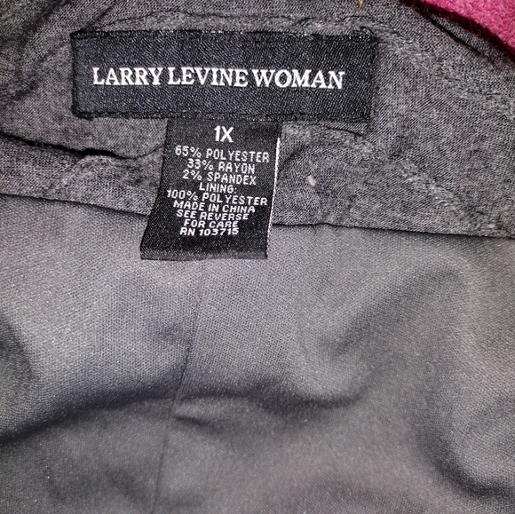 Ladies skirt - Picture 3 of 3